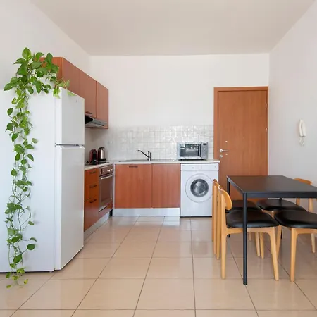 Welcome! Perfect Location-city Center לרנקה