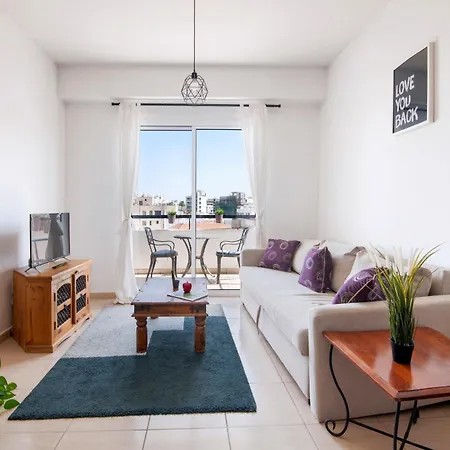 Welcome! Perfect Location-city Center Lejlighed